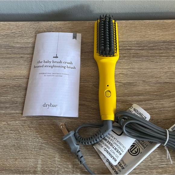 Drybar The Baby Brush Crush - Picture 3 of 3
